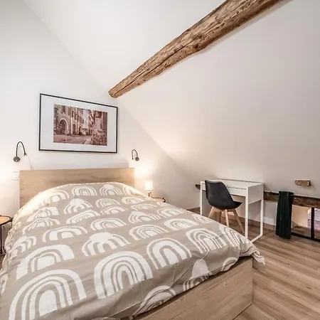 Coeur Vieille Apartment