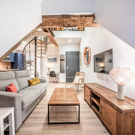 Coeur Vieille Apartment